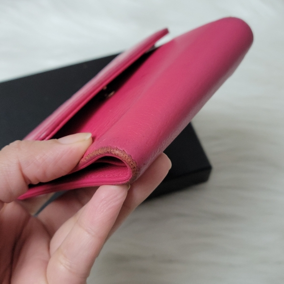 100% Authentic CHANEL CC logo leather wallet - Picture 6 of 13